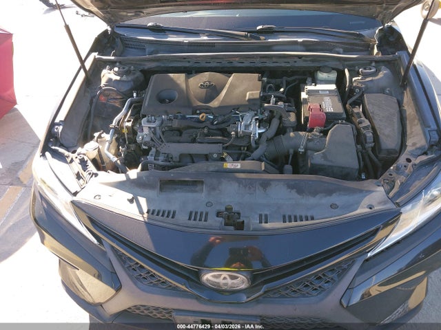 4T1B11HK1JU500949 Toyota CAMRY SE