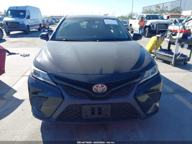 4T1B11HK1JU500949 Toyota CAMRY SE