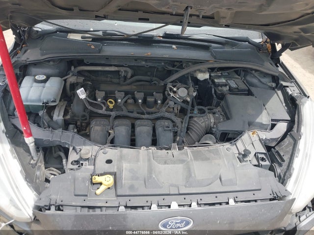 1FADP3K28HL295555 Ford FOCUS SE