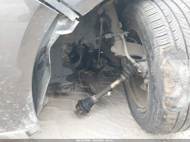 1FADP3K28HL295555 Ford FOCUS SE