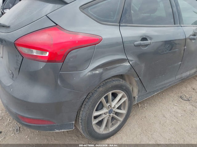 1FADP3K28HL295555 Ford FOCUS SE