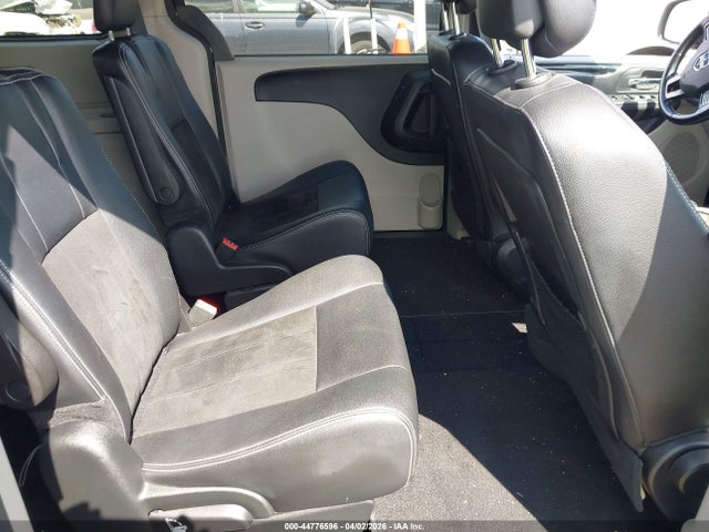 44776596 :رقم المزاد ، 2C4RDGCG7KR712561 vin ، 2019 Dodge Grand Caravan Sxt مزاد بيع