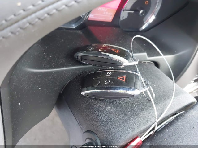 2011 JAGUAR XF SAJWA0GB1BLR91663 Photo 10