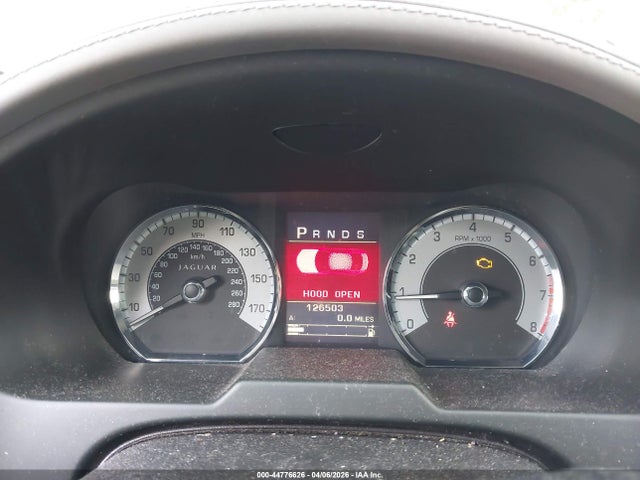 2011 JAGUAR XF SAJWA0GB1BLR91663 Photo 6