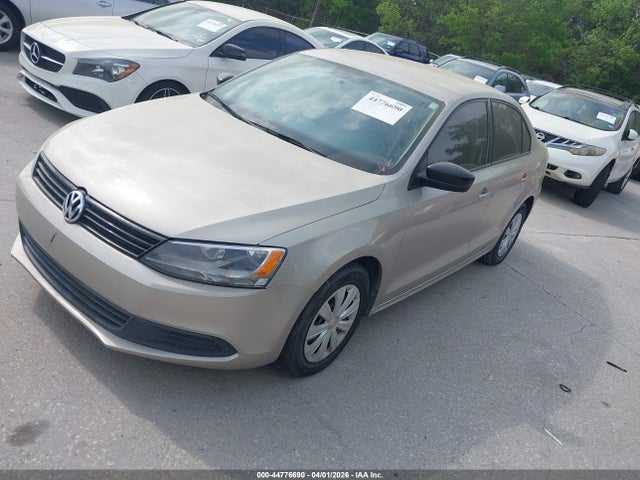 2013 Volkswagen Jetta 2.0l S მანქანა იყიდება აუქციონზე, vin: 3VW2K7AJ7DM318068, აუქციონის ნომერი: 44776690