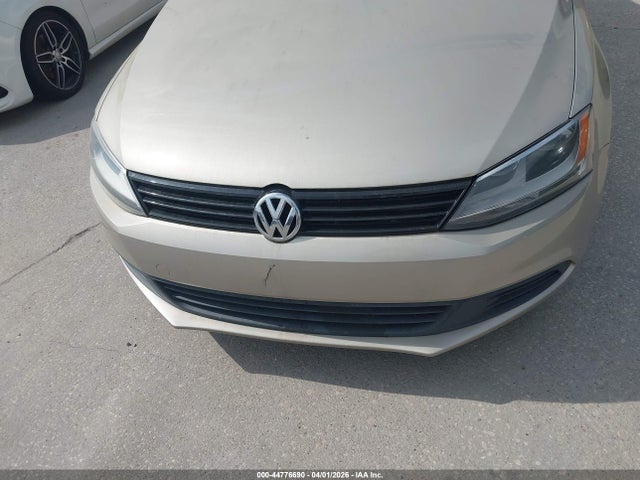 2013 Volkswagen Jetta 2.0l S მანქანა იყიდება აუქციონზე, vin: 3VW2K7AJ7DM318068, აუქციონის ნომერი: 44776690