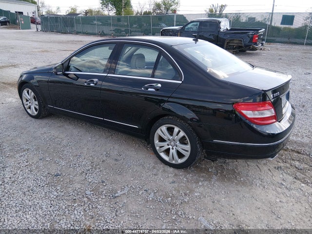 44776707 :رقم المزاد ، WDDGF8BB4BR147792 vin ، 2011 Mercedes-benz C 300 Luxury 4matic مزاد بيع