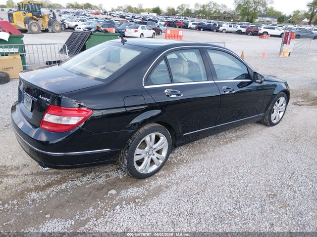 44776707 :رقم المزاد ، WDDGF8BB4BR147792 vin ، 2011 Mercedes-benz C 300 Luxury 4matic مزاد بيع