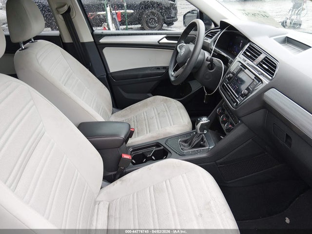 Продажа на аукционе авто 2022 Volkswagen Tiguan 2.0t S, vin: 3VV1B7AX4NM148578, номер лота: 44776745