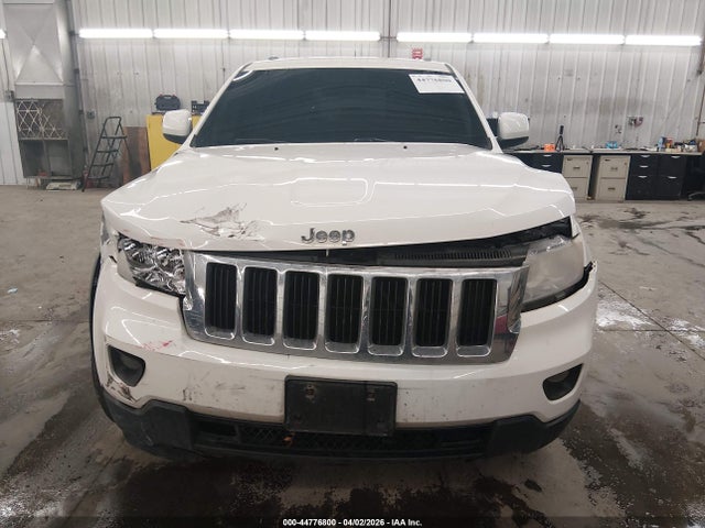 44776800 :رقم المزاد ، 1J4RR4GG5BC735303 vin ، 2011 Jeep Grand Cherokee Laredo مزاد بيع