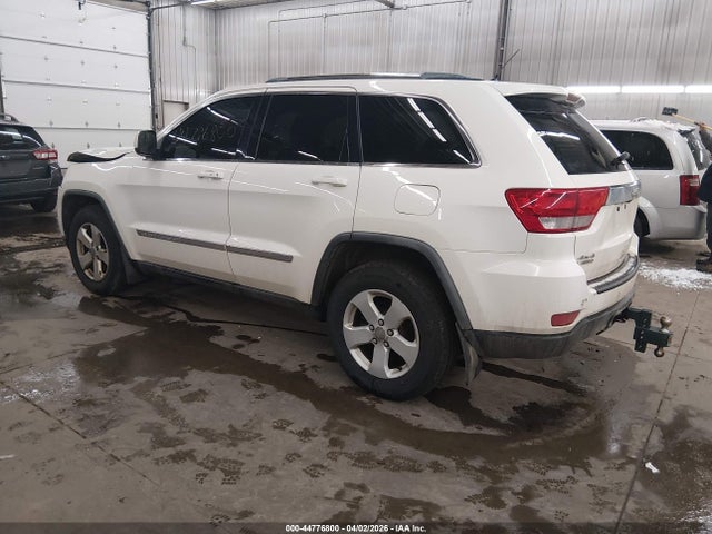 44776800 :رقم المزاد ، 1J4RR4GG5BC735303 vin ، 2011 Jeep Grand Cherokee Laredo مزاد بيع