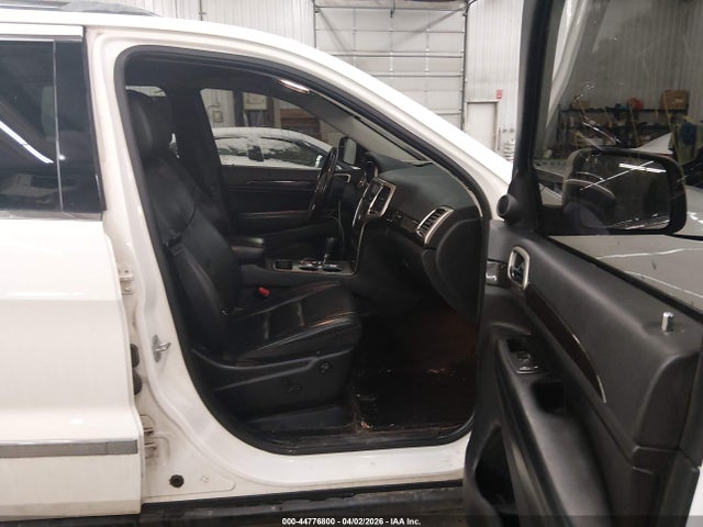 44776800 :رقم المزاد ، 1J4RR4GG5BC735303 vin ، 2011 Jeep Grand Cherokee Laredo مزاد بيع