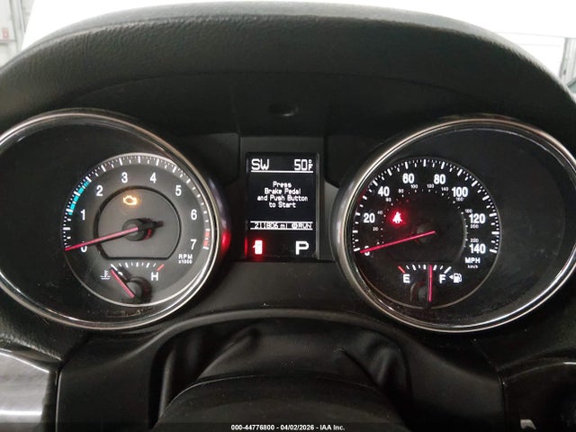 44776800 :رقم المزاد ، 1J4RR4GG5BC735303 vin ، 2011 Jeep Grand Cherokee Laredo مزاد بيع