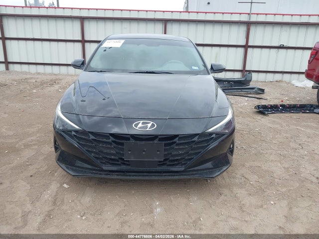 KMHLS4AG8PU611242 Hyundai ELANTRA SEL