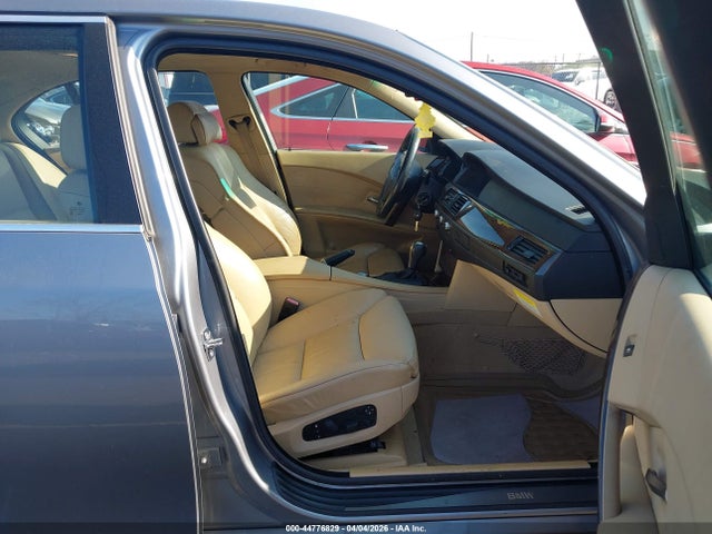 2006 Bmw 530i მანქანა იყიდება აუქციონზე, vin: WBANE73576CM32290, აუქციონის ნომერი: 44776829