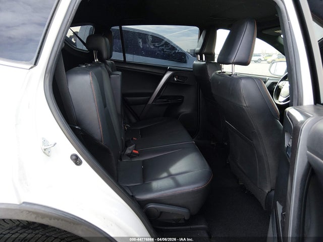 Aukcja sprzedaży 2017 Toyota Rav4 Se, vin: JTMNFREV2HJ114410, numer aukcji: 44776866