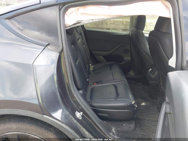 Продажа на аукционе авто 2025 Tesla Model Y Long Range Dual Motor All-wheel Drive, vin: 7SAYGAEE1SF300193, номер лота: 44776880