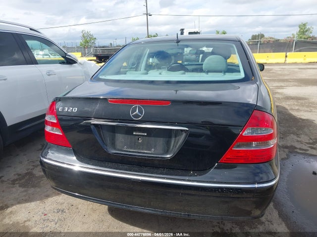 44776896 :رقم المزاد ، WDBUF65J43A152381 vin ، 2003 Mercedes-benz E 320 مزاد بيع