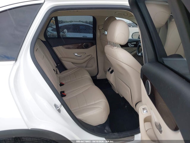 44776903 :رقم المزاد ، WDC0G4JB7GF013395 vin ، 2016 Mercedes-benz Glc 300 مزاد بيع