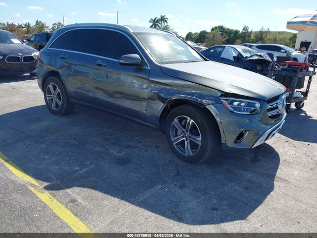 44776913 :رقم المزاد ، WDC0G8DBXLF749132 vin ، 2020 Mercedes-benz Glc 300 مزاد بيع