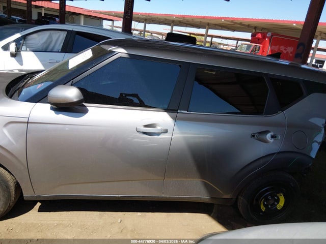 KNDJ23AU9R7240525 KIA SOUL LX