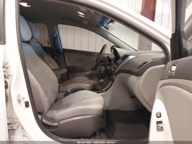 44776923 :رقم المزاد ، KMHCT4AEXFU863469 vin ، 2015 Hyundai Accent Gls مزاد بيع