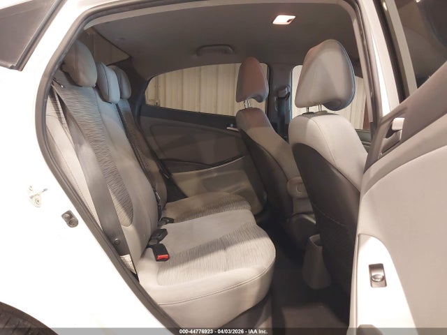 44776923 :رقم المزاد ، KMHCT4AEXFU863469 vin ، 2015 Hyundai Accent Gls مزاد بيع