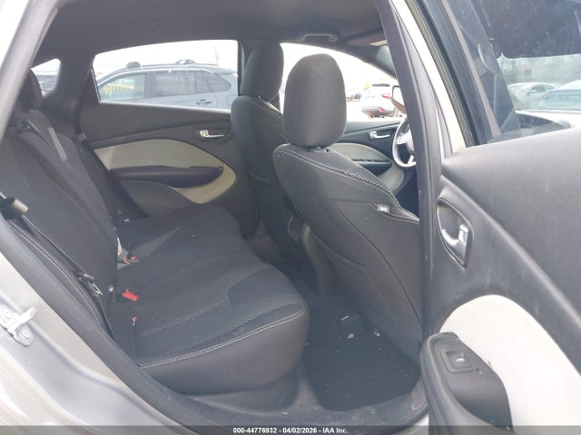 44776932 :رقم المزاد ، 1C3CDFBB0FD433732 vin ، 2015 Dodge Dart Sxt مزاد بيع