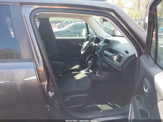 Продаж на аукціоні авто 2017 Jeep Renegade Latitude 4x4, vin: ZACCJBBB7HPG41933, номер лоту: 44776941