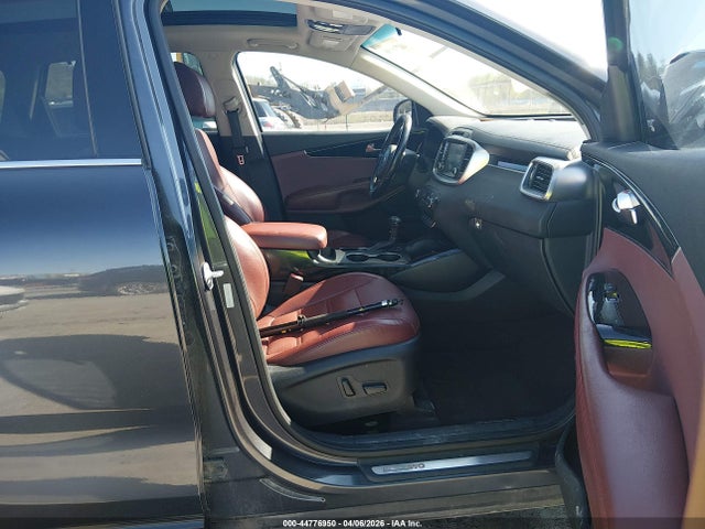 Продаж на аукціоні авто 2017 Kia Sorento 3.3l Sx, vin: 5XYPKDA5XHG203512, номер лоту: 44776950