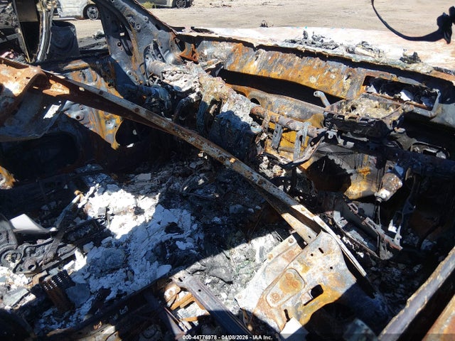 5TFUY5F14KX814556 Toyota Tundra Sr5 5.7l V8