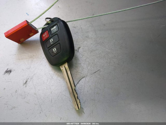 5YFBURHE6HP581359 Toyota COROLLA SE