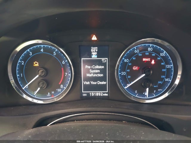 5YFBURHE6HP581359 Toyota COROLLA SE