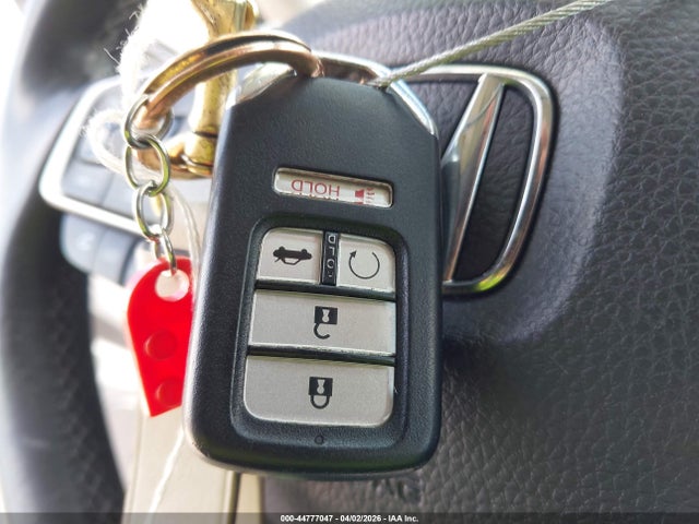 Продажа на аукционе авто 2020 Honda Insight Touring, vin: 19XZE4F9XLE008589, номер лота: 44777047