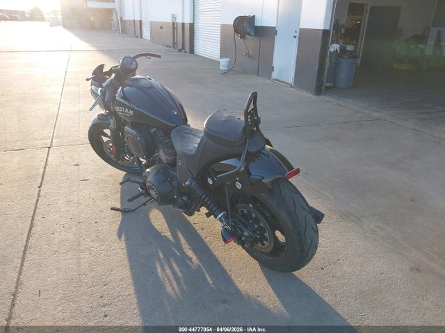 INDIAN MOTORCYCLE CO. Chief Abs 2024 56KDMBAGXR3017682 Image 3
