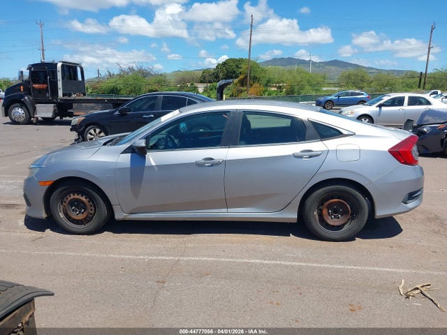 44777056 :رقم المزاد ، 2HGFC2F55JH521441 vin ، 2018 Honda Civic Lx مزاد بيع