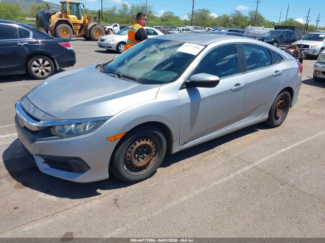 44777056 :رقم المزاد ، 2HGFC2F55JH521441 vin ، 2018 Honda Civic Lx مزاد بيع