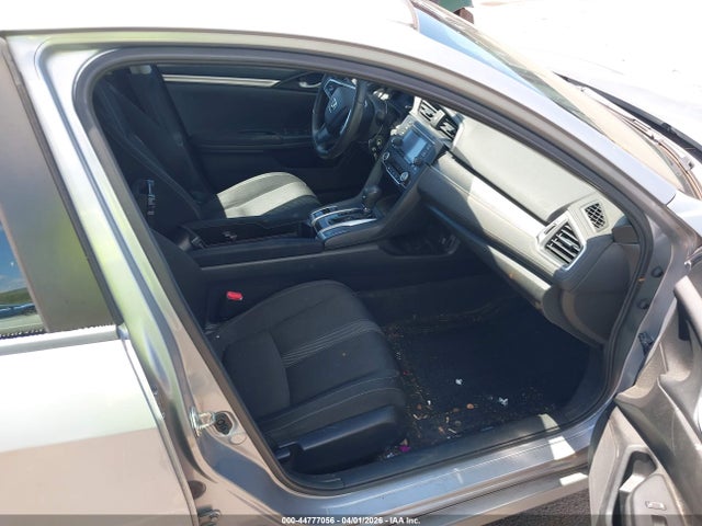 44777056 :رقم المزاد ، 2HGFC2F55JH521441 vin ، 2018 Honda Civic Lx مزاد بيع