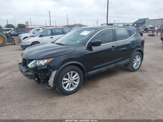 2018 Nissan Rogue Sport S მანქანა იყიდება აუქციონზე, vin: JN1BJ1CPXJW195868, აუქციონის ნომერი: 44777066