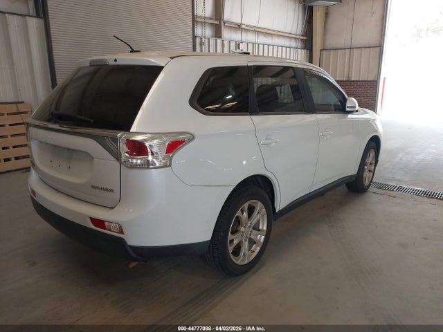 2014 MITSUBISHI OUTLANDER JA4AD3A34EZ001149 Photo 3