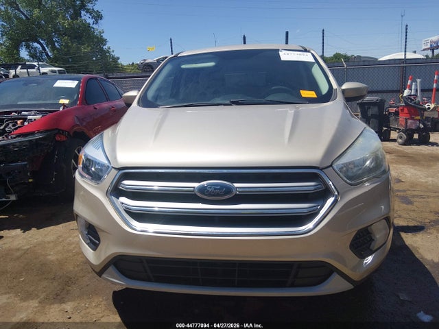 Продажа на аукционе авто 2017 Ford Escape Se, vin: 1FMCU9GD0HUC28403, номер лота: 44777094