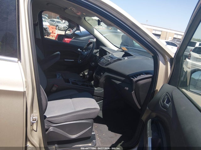 Продажа на аукционе авто 2017 Ford Escape Se, vin: 1FMCU9GD0HUC28403, номер лота: 44777094