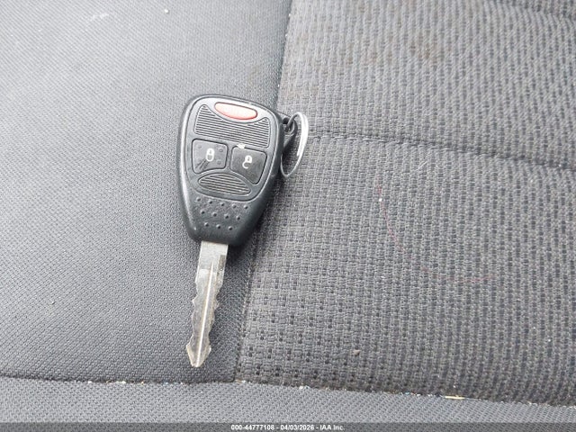 44777108 :رقم المزاد ، 1D4PU4GK1BW517361 vin ، 2011 Dodge Nitro Heat مزاد بيع