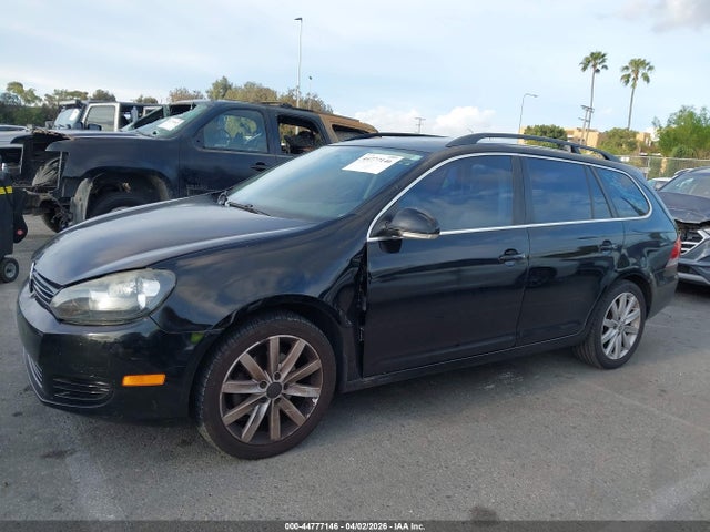 2012 Volkswagen Jetta Sportwagen 2.5l Se მანქანა იყიდება აუქციონზე, vin: 3VWPP7AJ7CM672954, აუქციონის ნომერი: 44777146