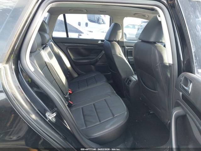 2012 Volkswagen Jetta Sportwagen 2.5l Se მანქანა იყიდება აუქციონზე, vin: 3VWPP7AJ7CM672954, აუქციონის ნომერი: 44777146