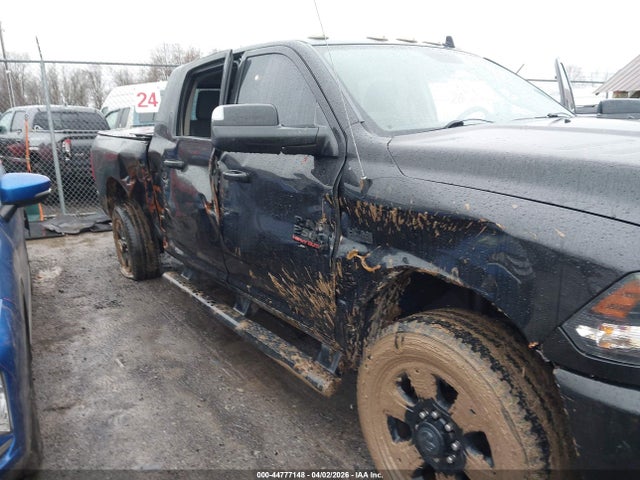 2017 Ram 2500 Big Horn  4x4 6'4 Box მანქანა იყიდება აუქციონზე, vin: 3C6UR5MJ4HG541123, აუქციონის ნომერი: 44777148
