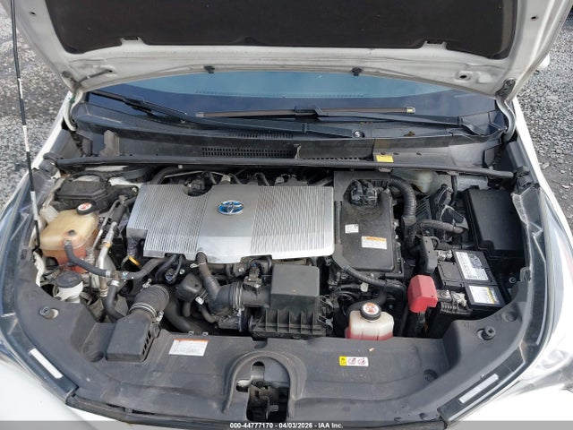 JTDKBRFU1H3048084 Toyota Prius Two