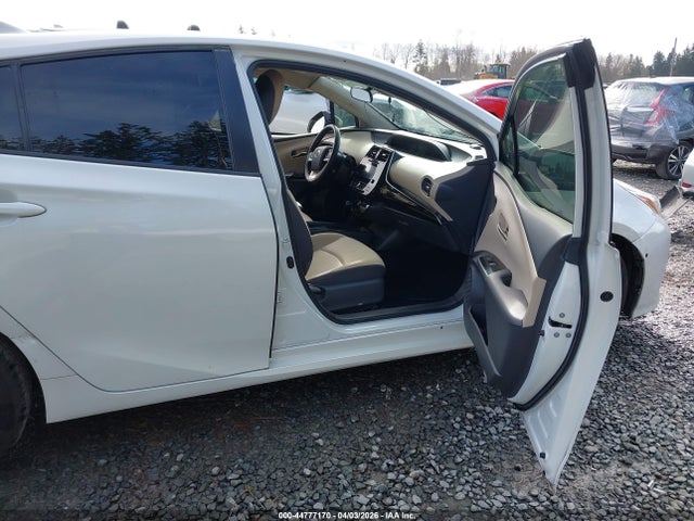 JTDKBRFU1H3048084 Toyota Prius Two