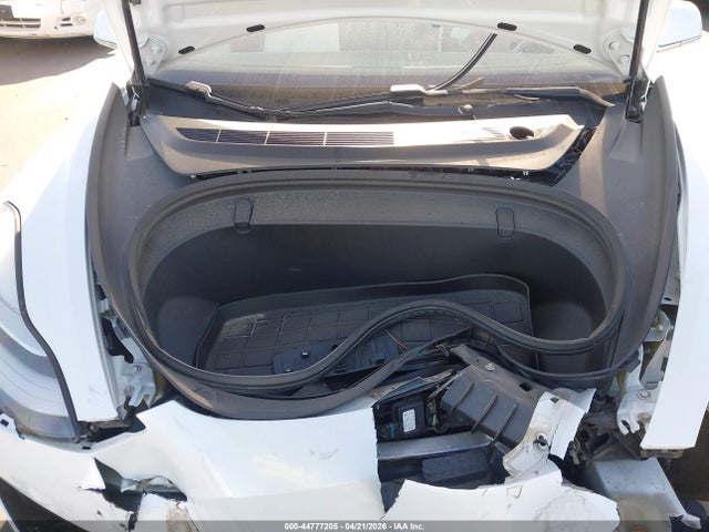 Продаж на аукціоні авто 2018 Tesla Model 3 Long Range/performance, vin: 5YJ3E1EBXJF074642, номер лоту: 44777205