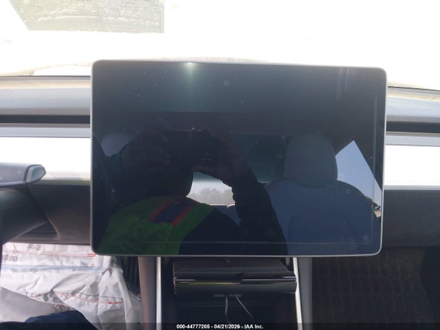Продаж на аукціоні авто 2018 Tesla Model 3 Long Range/performance, vin: 5YJ3E1EBXJF074642, номер лоту: 44777205